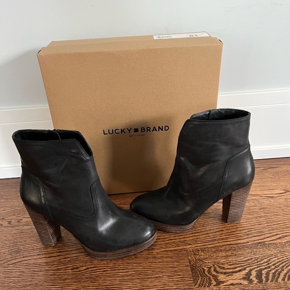 Lucky Brand Shoes - Women’s Lucky Brand Queys Platform Bootie Black Leather Size 9  Heel Shoe